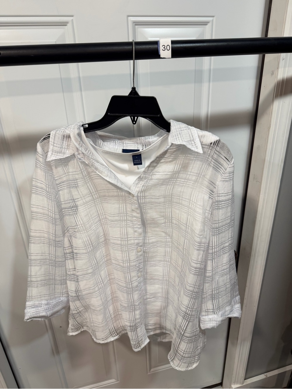 Gloria Vanderbilt White Plaid Button-Down Shirt